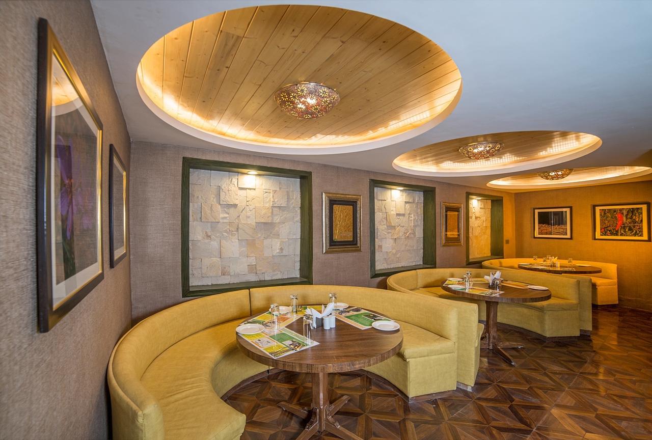 Lemon Tree Hotel Srinagar Exterior foto